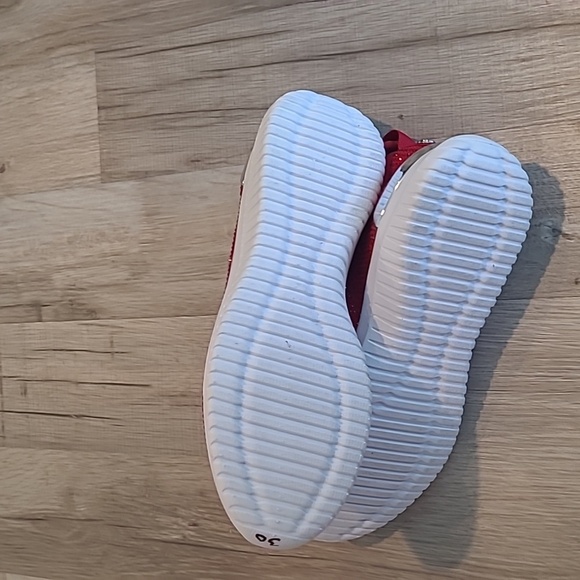 Nine West Red Rhinestone Slip-On Sneakers Size 5.5 - Picture 5 of 9